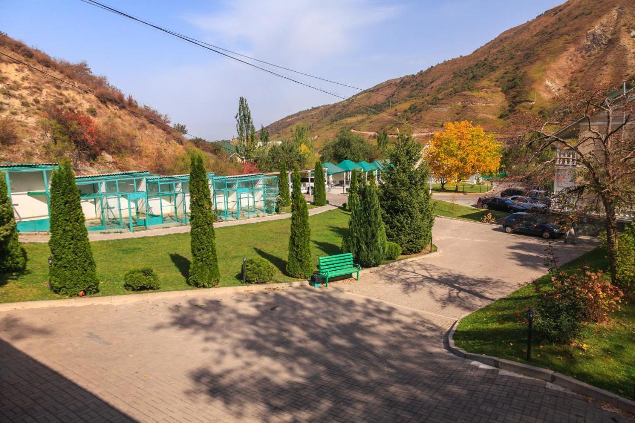 Sunkar Hotel アルマトイ エクステリア 写真